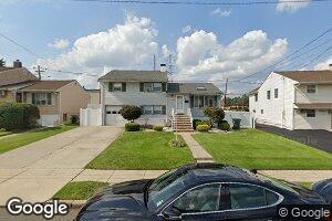 10 Webb Dr, Fords, NJ 08863