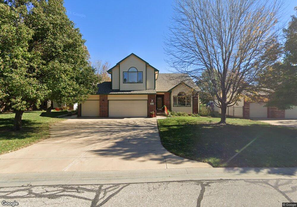 1010 N Cedar Park Cir, Wichita, KS 67235 - photo 1