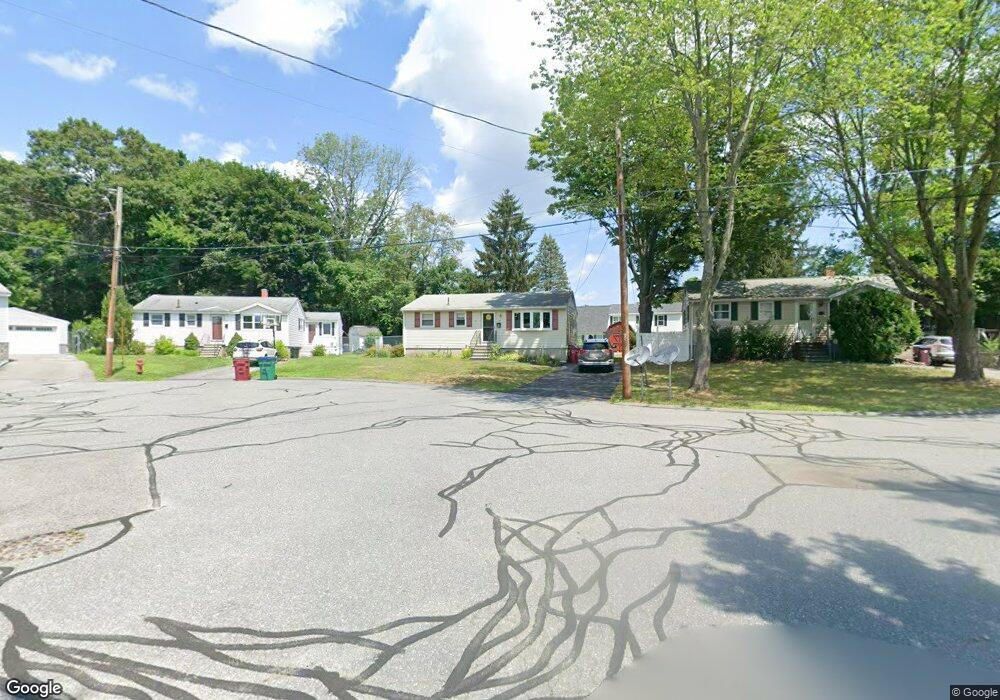 68 Wedgemere Dr, Lowell, MA 01852 - photo 1