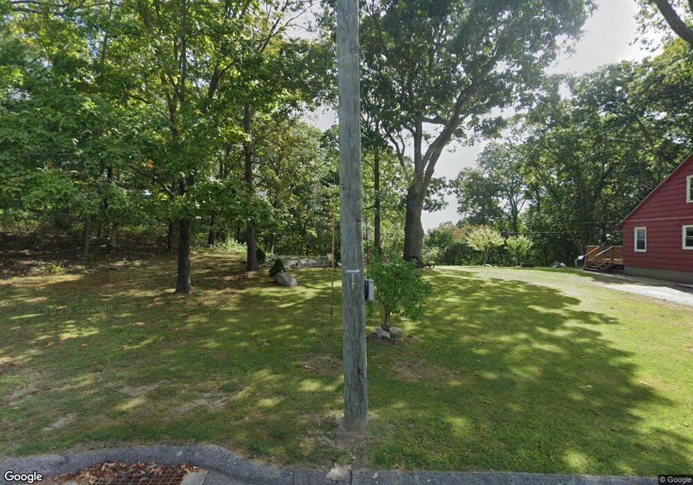 24 Johnson St, Pawcatuck, CT 06379 - photo 1