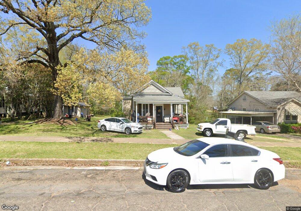 826 Missouri Ave, McComb, MS 39648 - photo 1