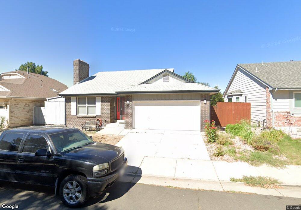 711 Kittredge St, Aurora, CO 80011 - photo 1