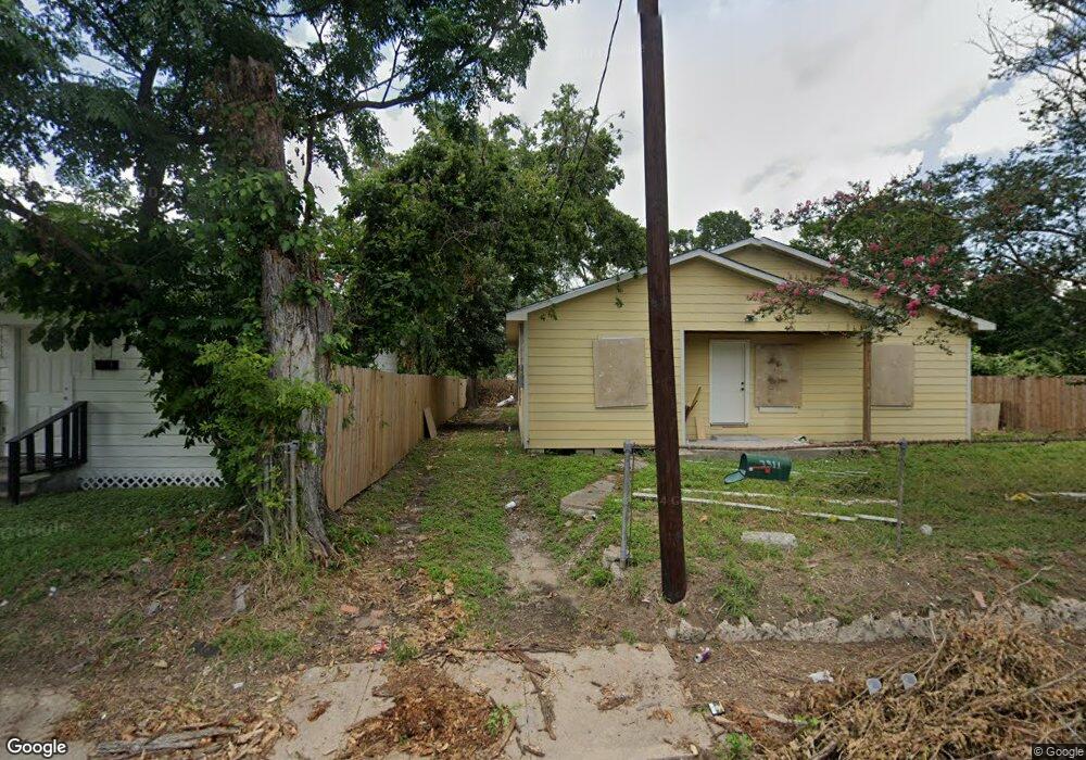 3506 & 3508 Linn 3301 3303 3305 3307 Collingsworth St, Houston, TX 77026 - photo 1