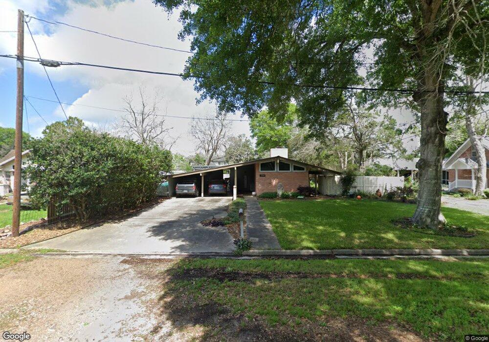 2105 3rd St, Bay City, TX 77414 - photo 1