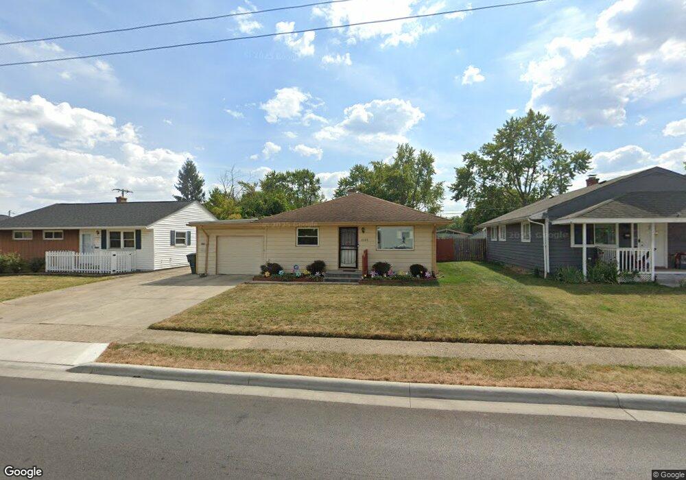 3235 Eakin Rd, Columbus, OH 43204 - photo 1