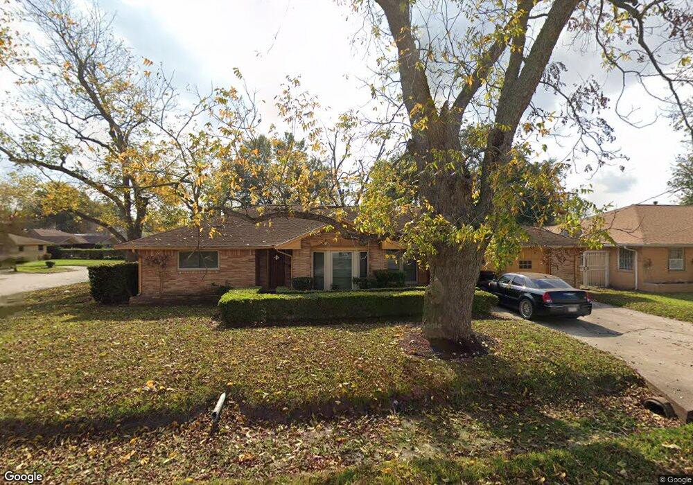 706 E Whitney St, Houston, TX 77022 - photo 1