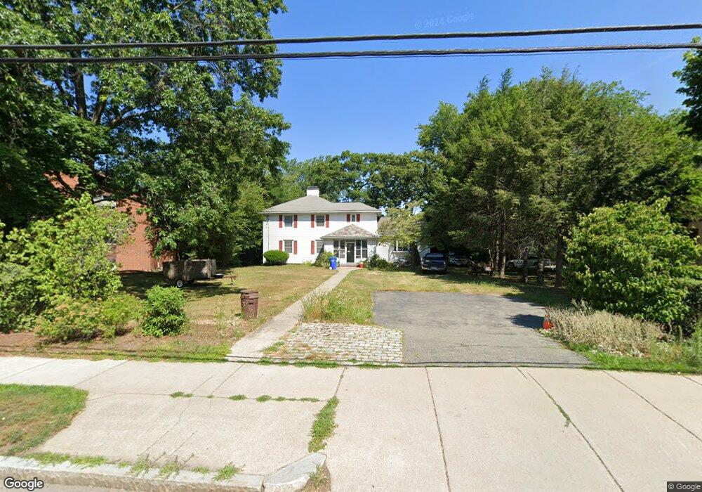 607 Watertown St, Newtonville, MA 02460 - photo 1