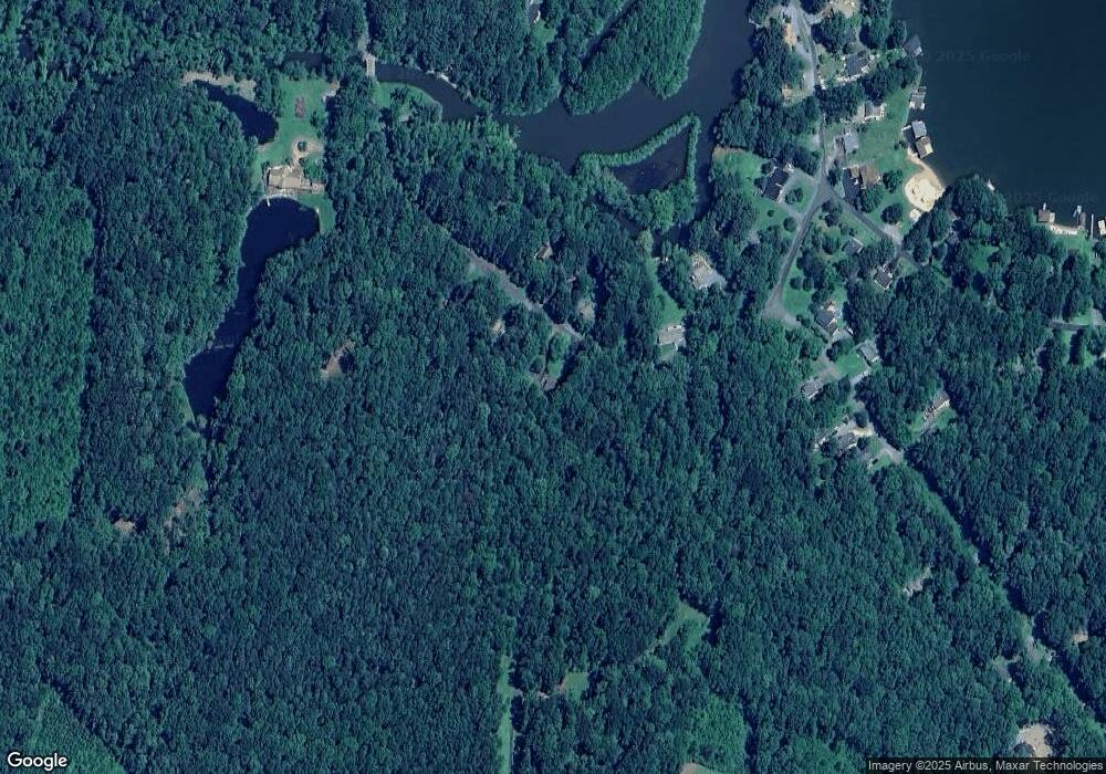 2317 S Lakeshore Dr, Louisa, VA 23093 - photo 1