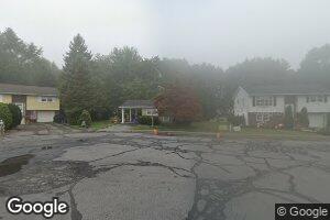 104 Stonecrest Dr, Moosic, PA 18507