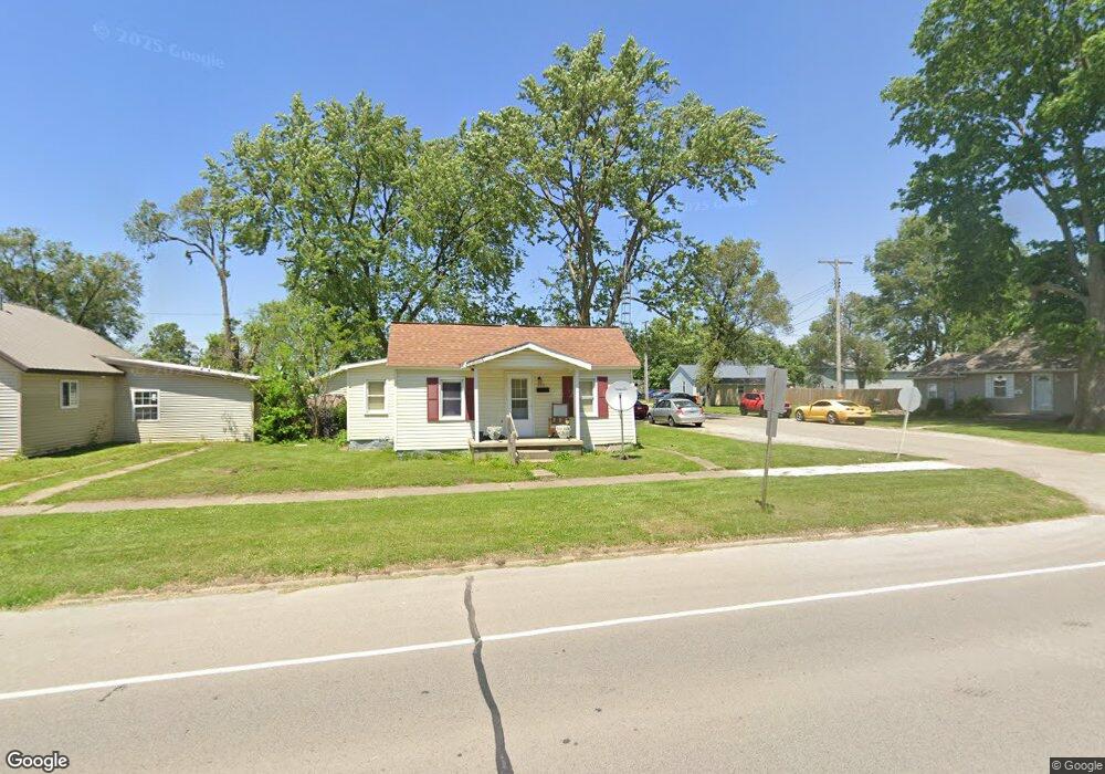 400 Dewitt Ave, Mattoon, IL 61938 - photo 1