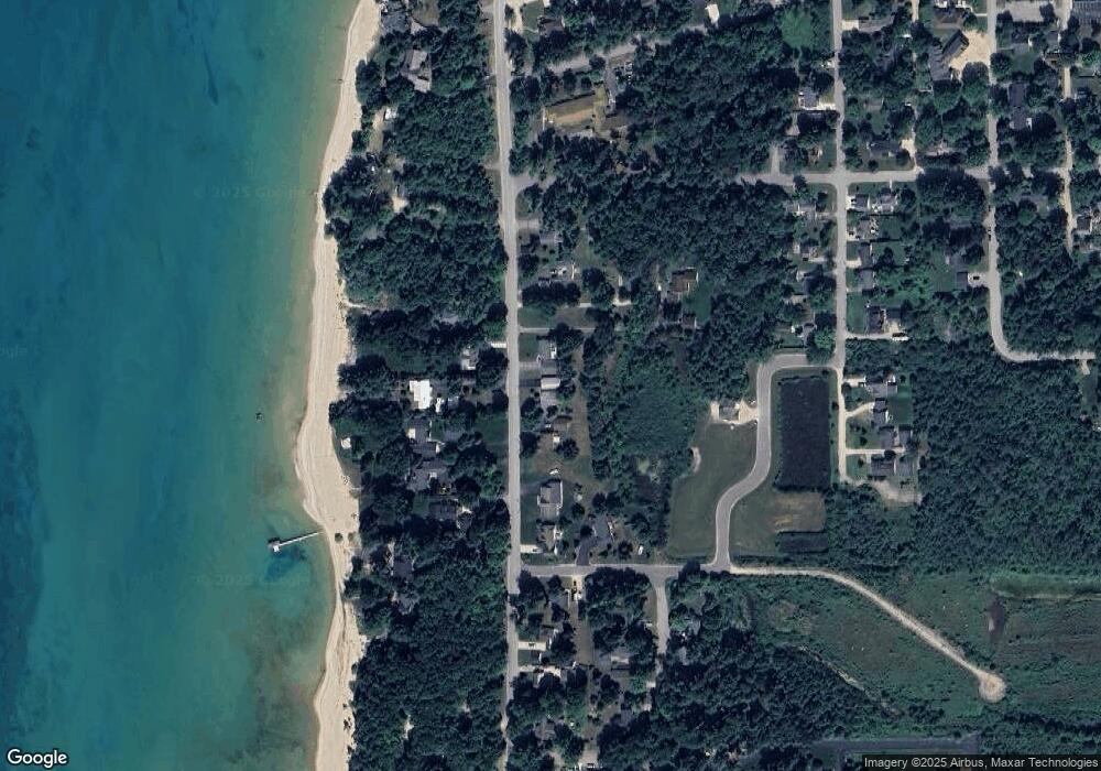 701 S Bayshore Dr, Elk Rapids, MI 49629 - photo 1