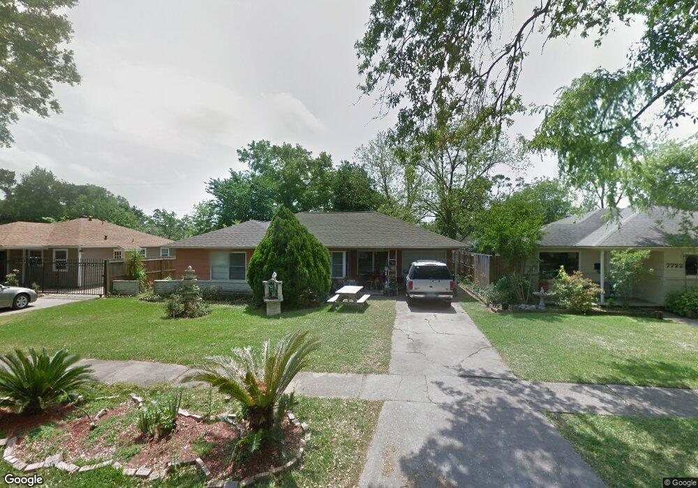 7726 Hereford St, Houston, TX 77087 - photo 1