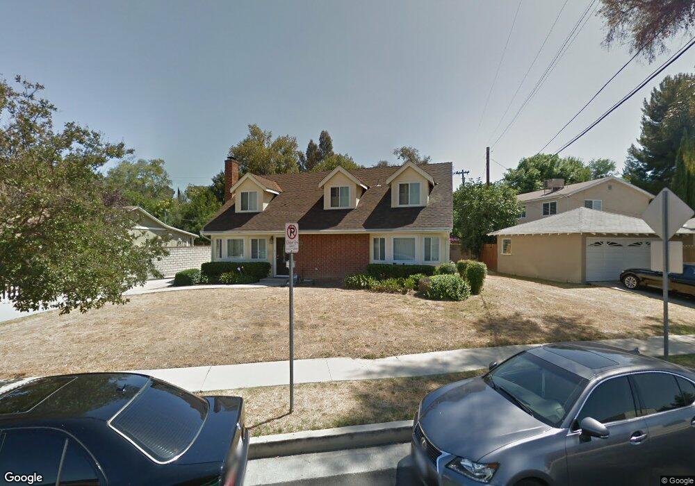 21048 Costanso St, Woodland Hills, CA 91364 - photo 1