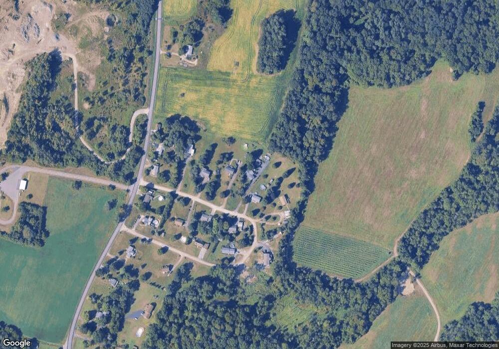 19 Twin Dr unit 4, Hudson, NY 12534 - photo 1