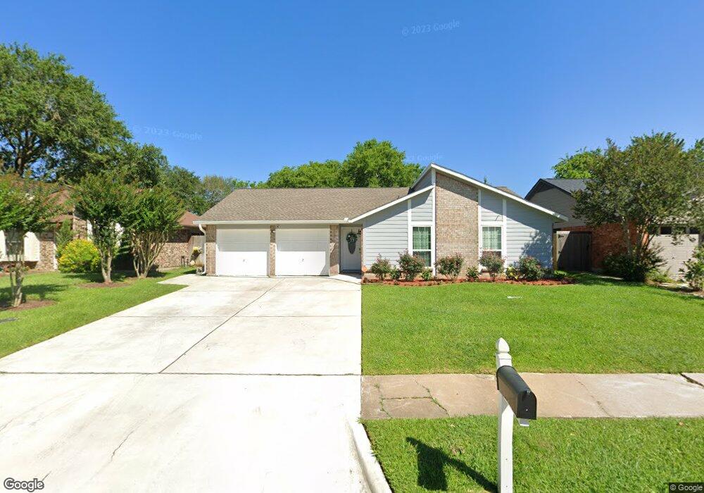 4334 Townes Forest Rd, Friendswood, TX 77546 - photo 1