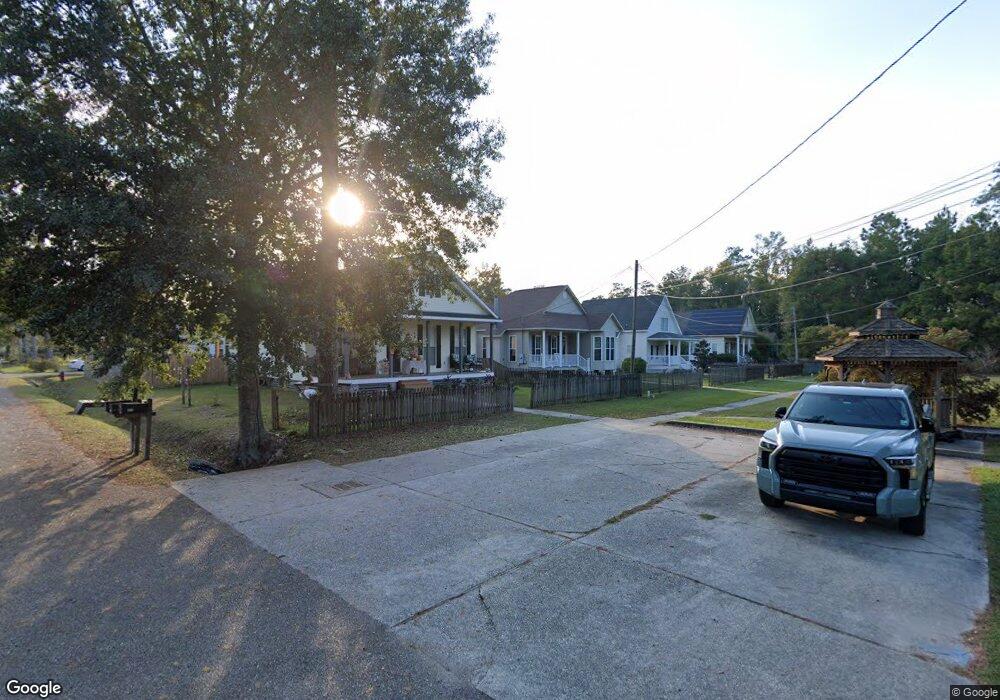 1105 W 16th Ave, Covington, LA 70433 - photo 1