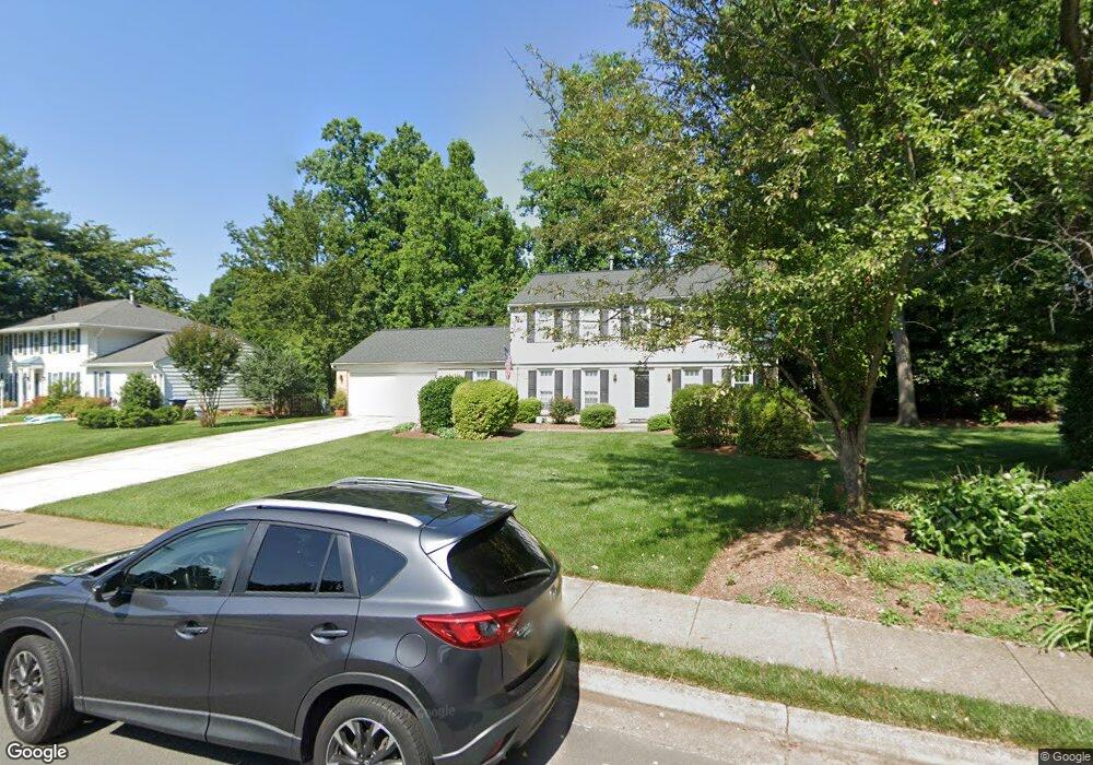 8947 Miller Ln, Vienna, VA 22182 - photo 1