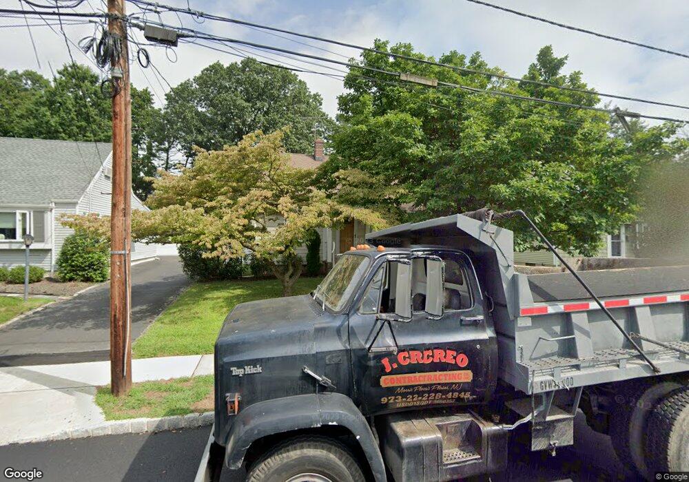 87 Lynwood Rd, Verona, NJ 07044 - photo 1