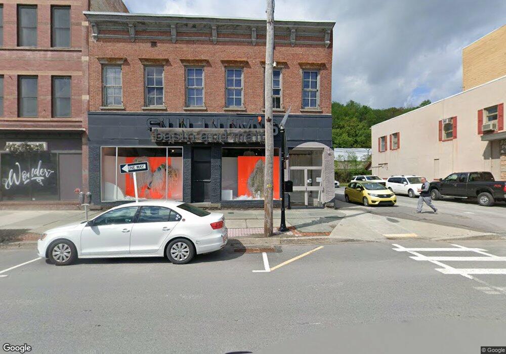 564 Main St, Honesdale, PA 18431 - photo 1