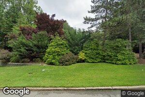 36 Robin Ln, Alpine, NJ 07620