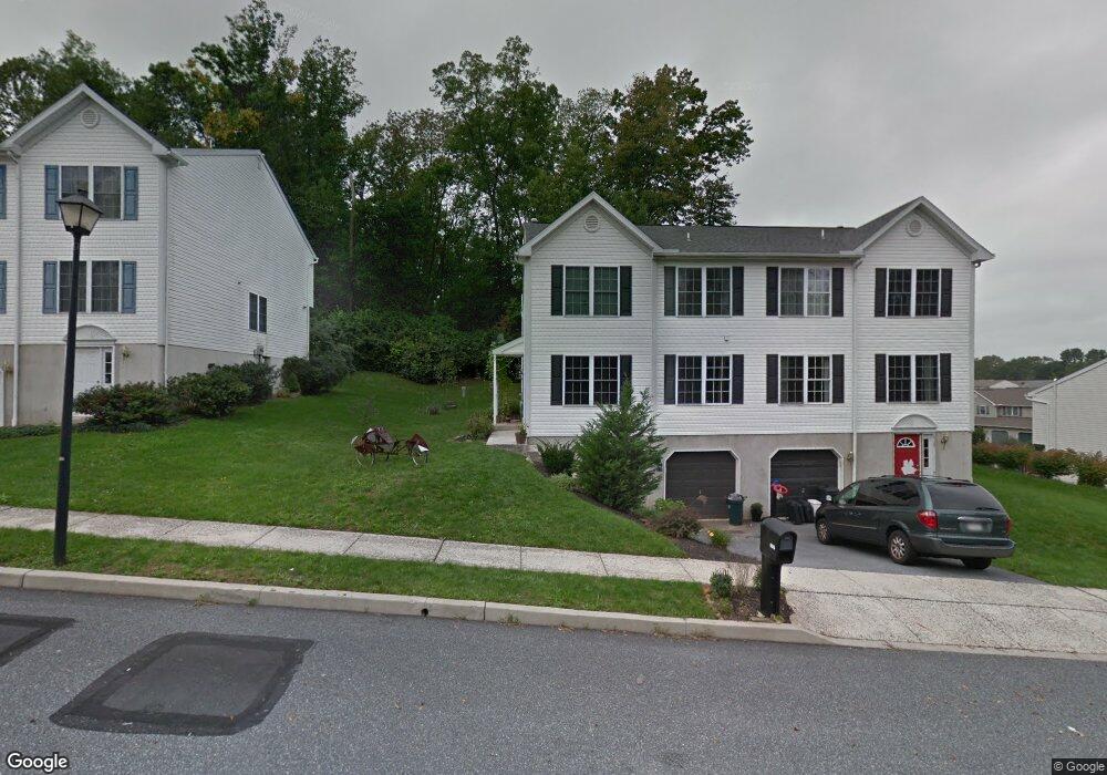 606 Frederick St, Reading, PA 19608 - photo 1