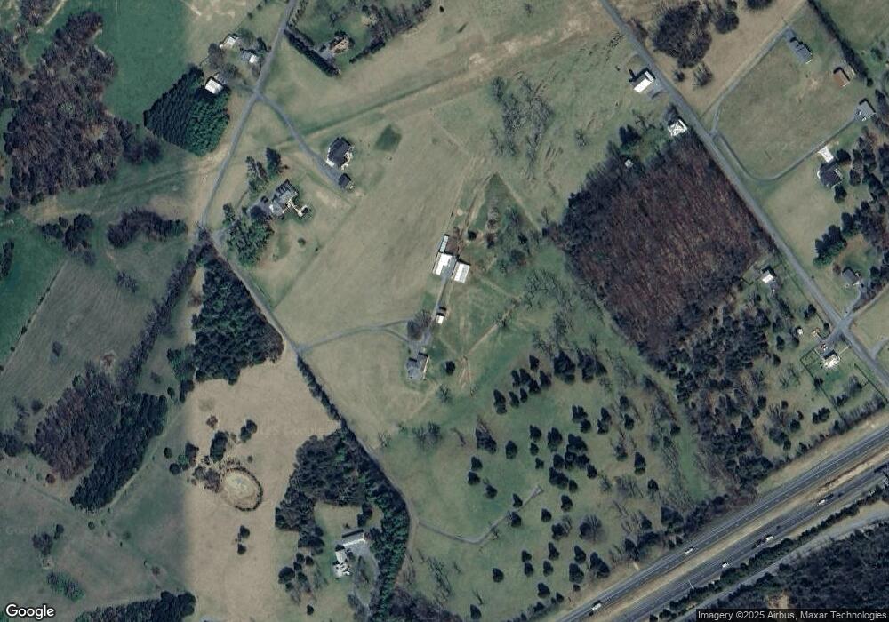 383 Fox Den Rd, Strasburg, VA 22657 - photo 1