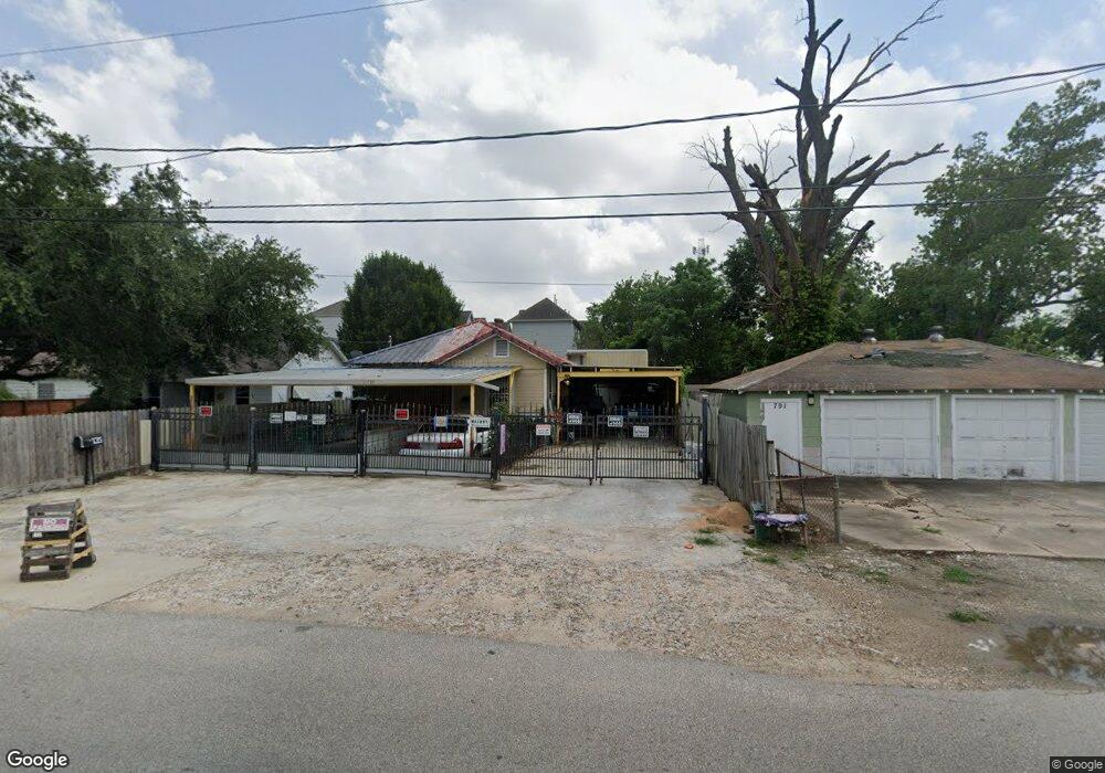 735 Service St, Houston, TX 77009 - photo 1
