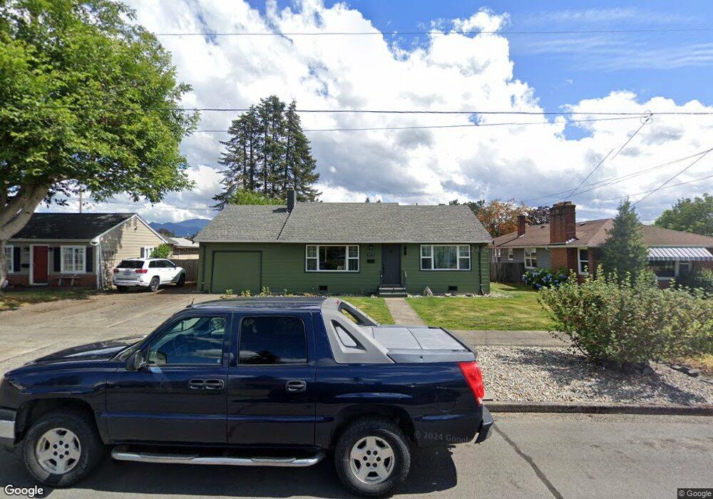 1315 Pioneer St, Enumclaw, WA 98022 - photo 1