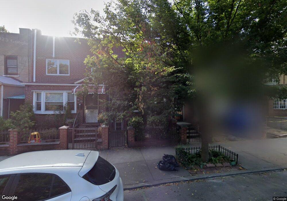 3031 37th St, Astoria, NY 11103 - photo 1