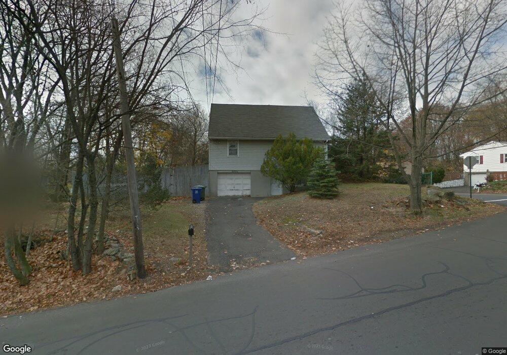 993 Chopsey Hill Rd, Bridgeport, CT 06606 - photo 1