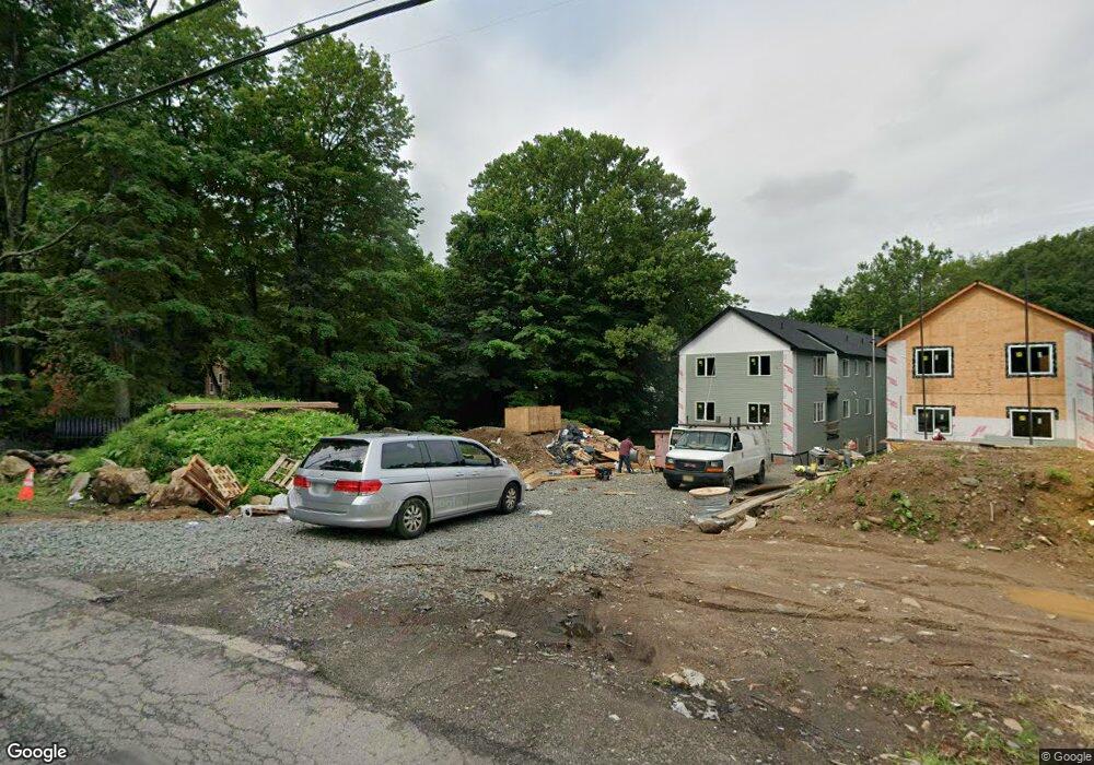 149 N Pascack Rd, Nanuet, NY 10954 - photo 1