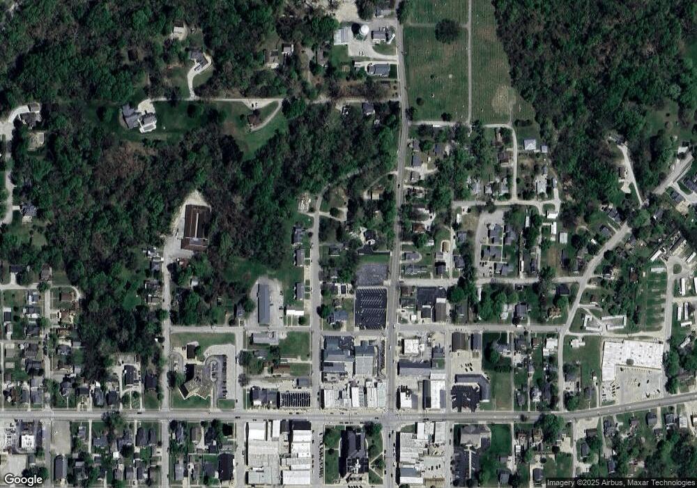 161 N Franklin St, Bloomfield, IN 47424 - photo 1