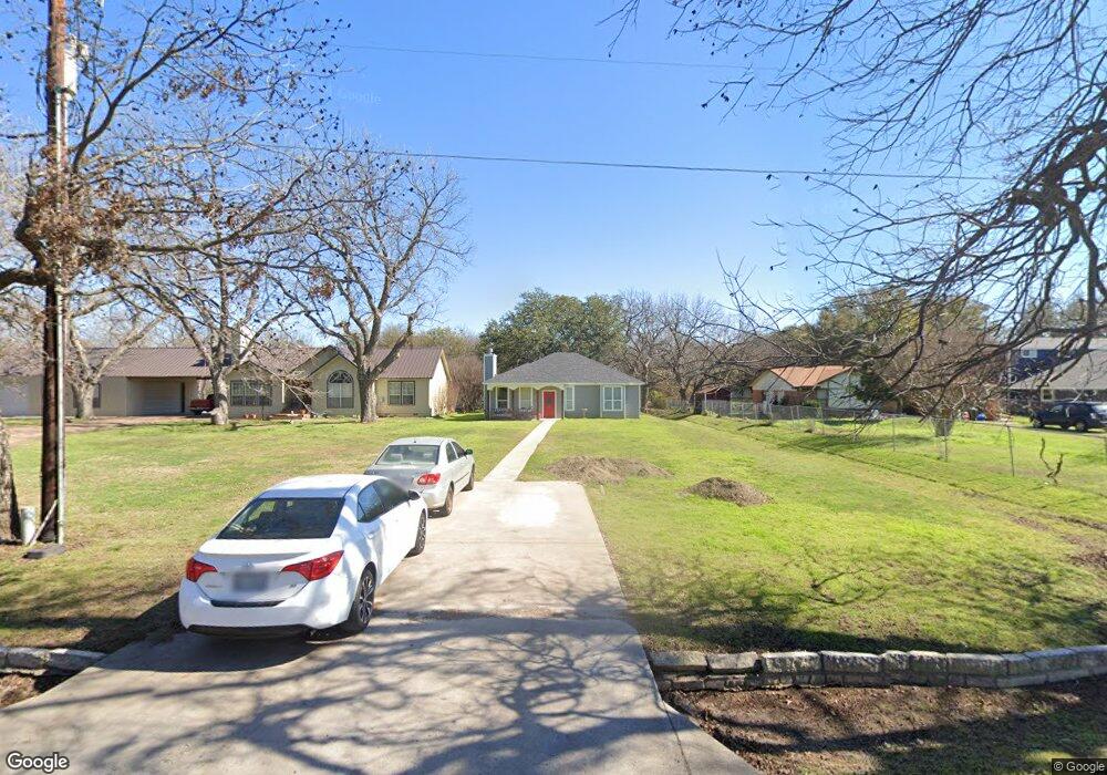 611 W Aquarius Ct, Granbury, TX 76049 - photo 1