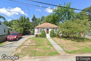 111 Pheasant Ave, Warwick, RI 02886