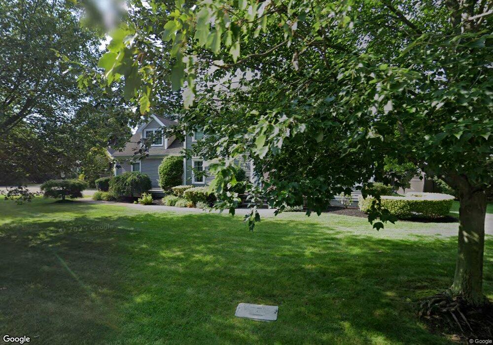 5 Fieldstone Ln, Milton, MA 02186 - photo 1