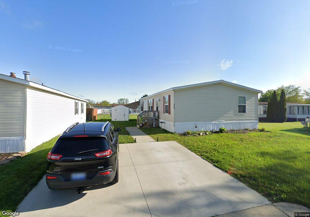 101 Rebellion Dr, Flint, MI 48507 - photo 1