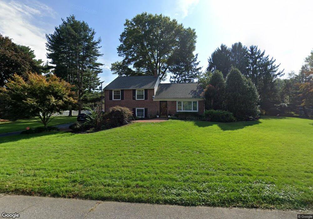228 Canterbury Dr, Wallingford, PA 19086 - photo 1