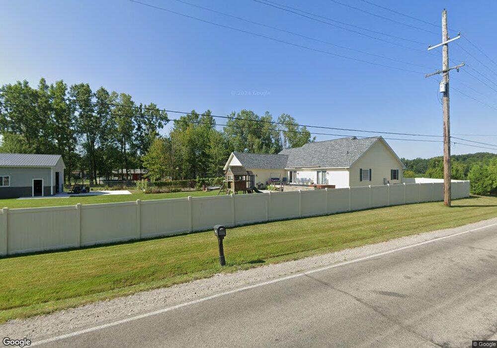 555 Carleton Rockwood Rd, Carleton, MI 48117 - photo 1