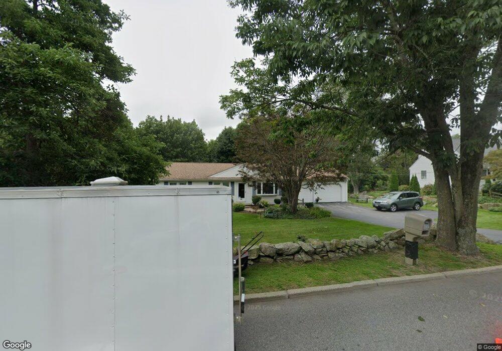 364 Comstock Pkwy, Cranston, RI 02921 - photo 1