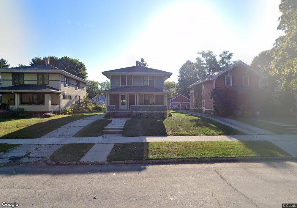 847 N 13th St, Manitowoc, WI 54220 - photo 1