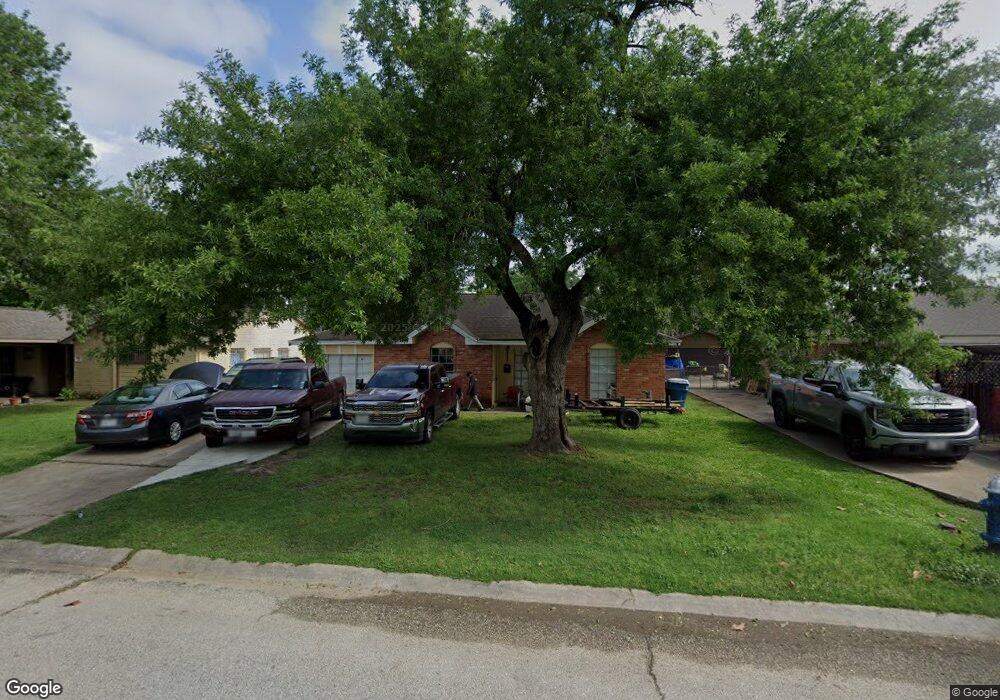 5626 Maywood Dr, Houston, TX 77053 - photo 1