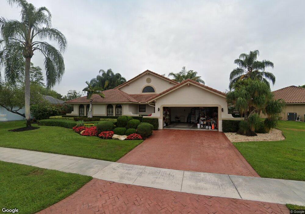 2110 SW 97th Ln, Davie, FL 33324 - photo 1