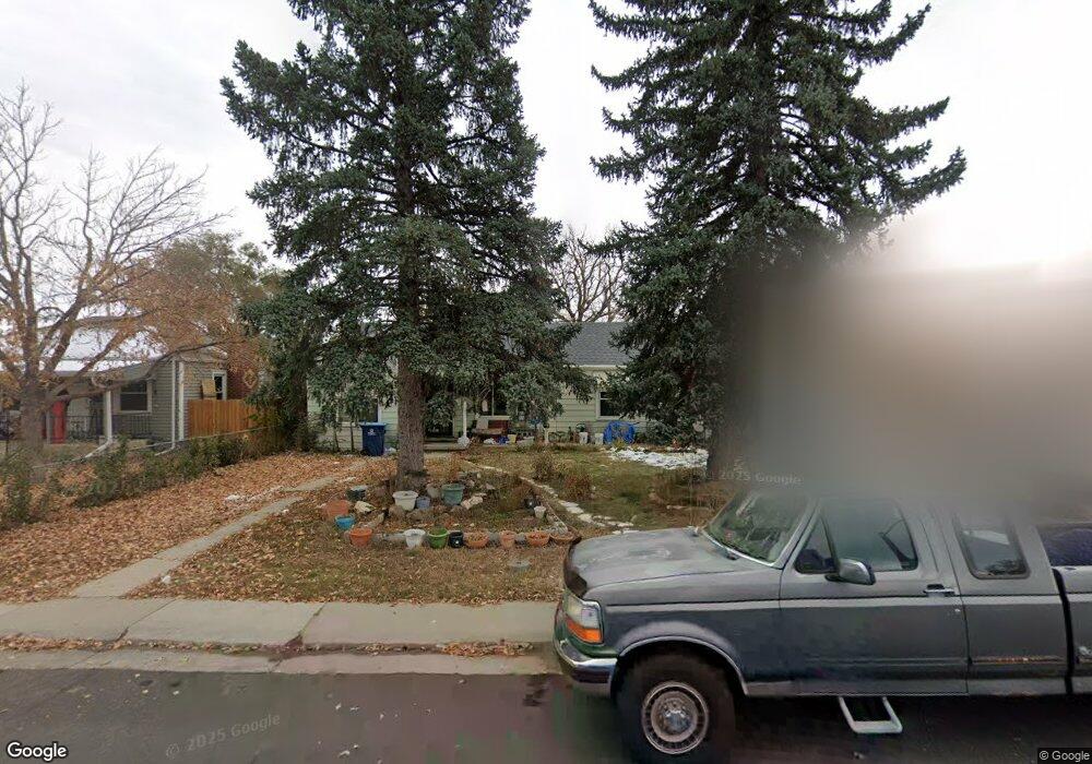 1944 Macon St, Aurora, CO 80010 - photo 1