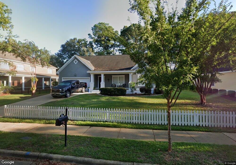 206 Orchard Cir, Dothan, AL 36305 - photo 1