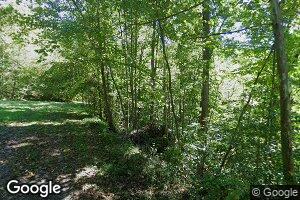 651 Walnut Dr, Peytona, WV 25154