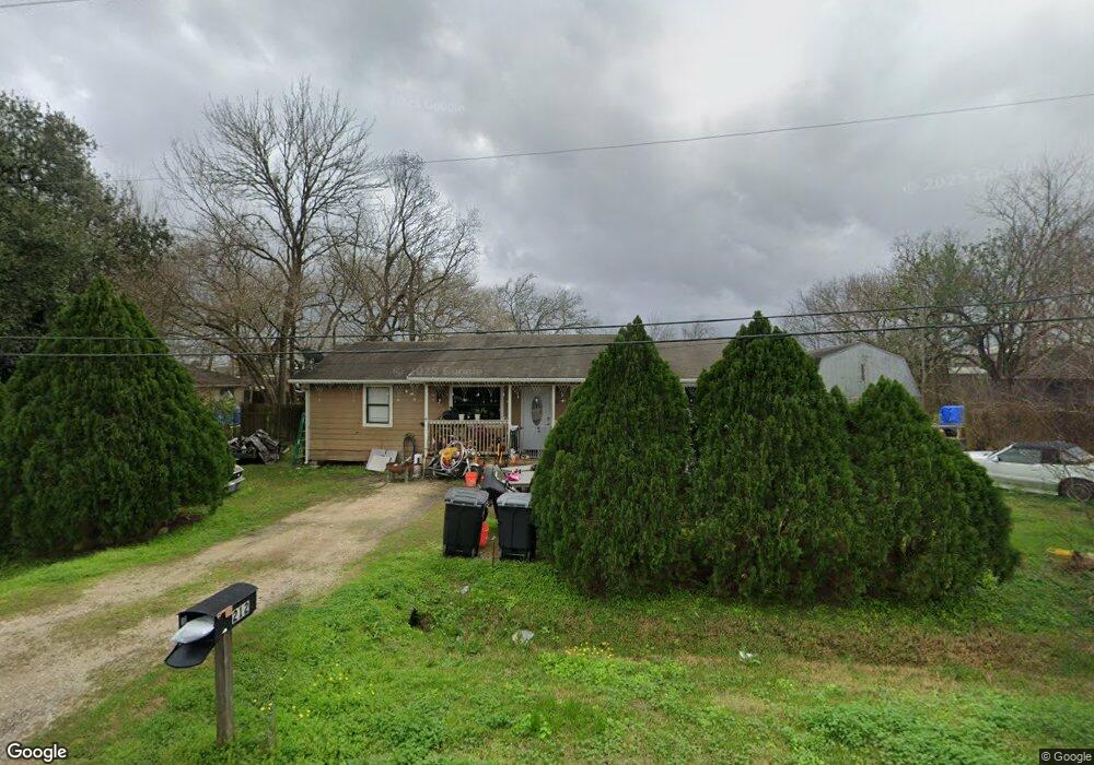 212 Lulac St, Alvin, TX 77511 - photo 1