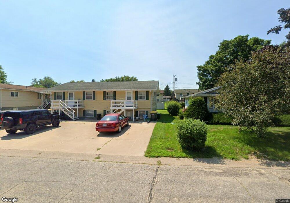 902 Redwood St E, La Crescent, MN 55947 - photo 1