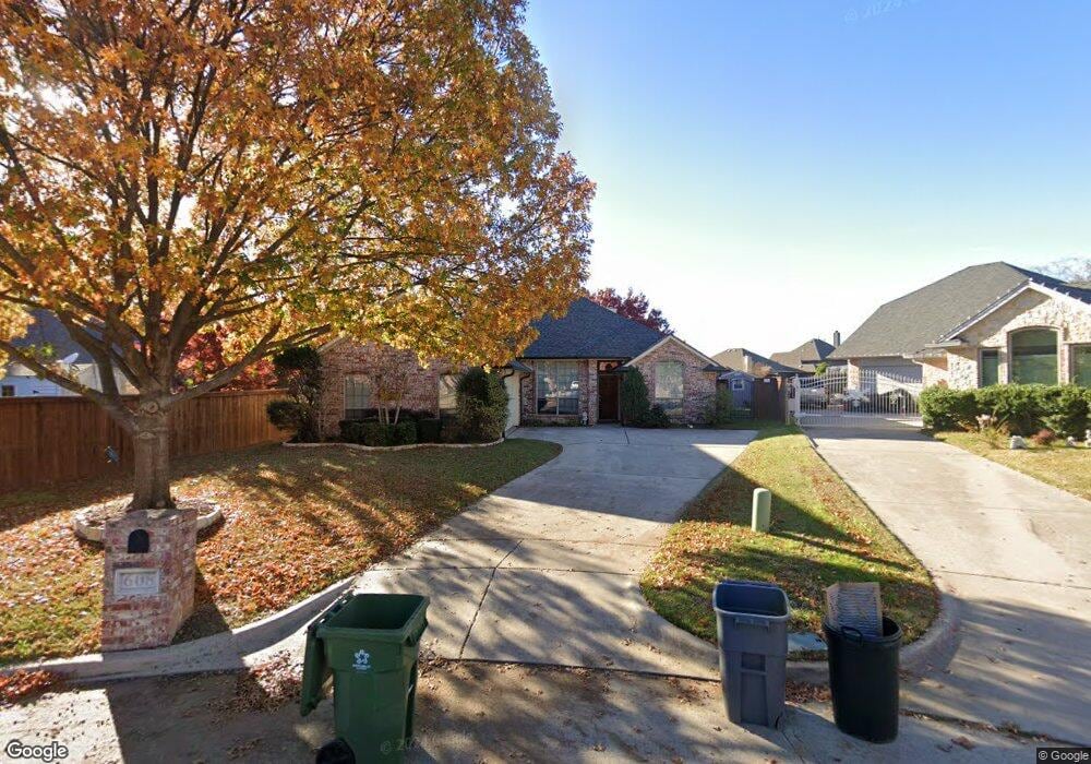 608 Trails End Ct, Hurst, TX 76054 - photo 1