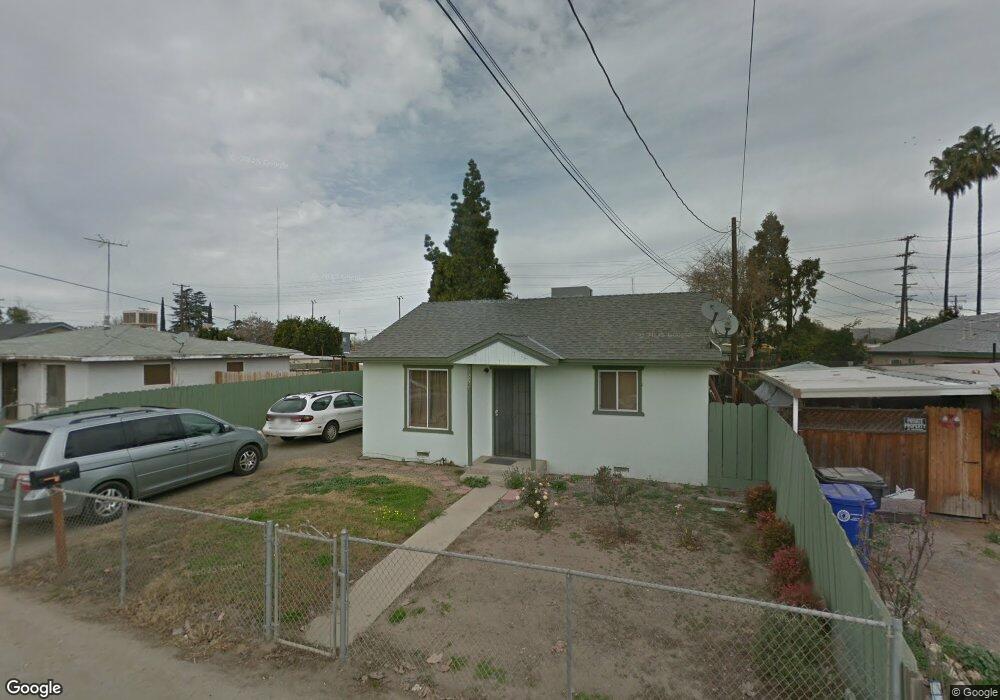 526 Union Ave, Porterville, CA 93257 - photo 1