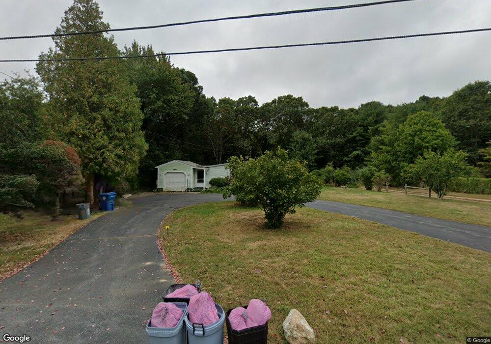 17 Pitch Pine Ln, East Falmouth, MA 02536 - photo 1